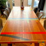 Eettafel van gymzaalvloer (keroewing)